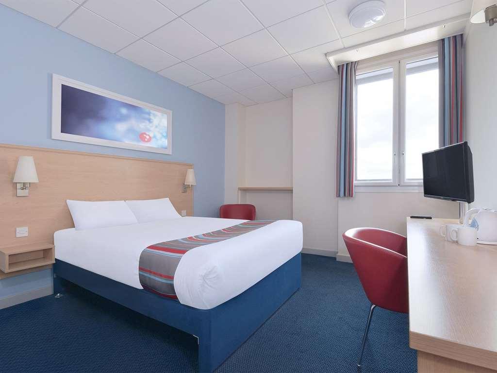 Travelodge Nuneaton Bedworth חדר תמונה